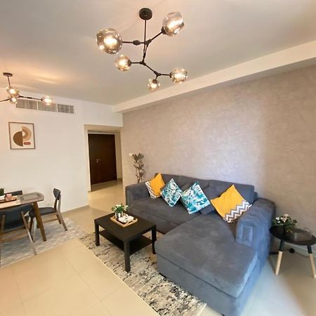 Beach Dream - A Luxury 1 Bedroom Apartment With Direct Beach Access Рас ал Хайм Екстериор снимка
