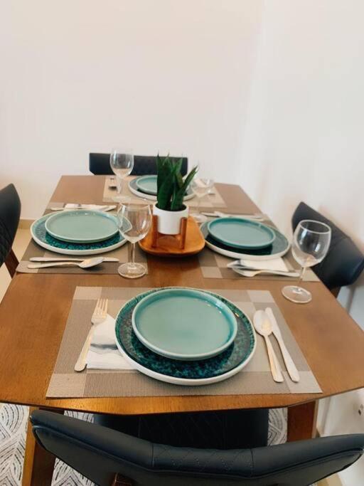 Beach Dream - A Luxury 1 Bedroom Apartment With Direct Beach Access Рас ал Хайм Екстериор снимка