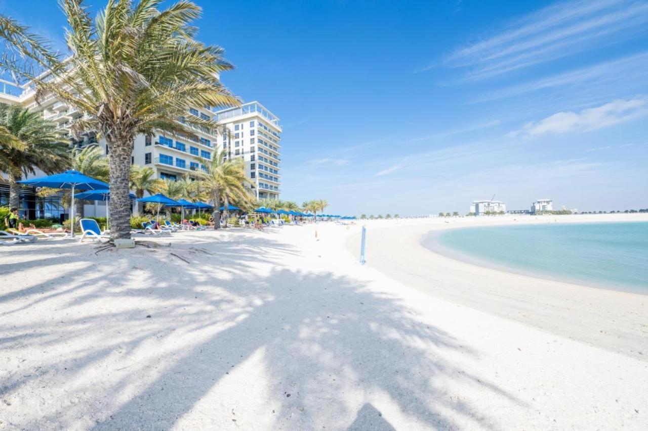Beach Dream - A Luxury 1 Bedroom Apartment With Direct Beach Access Рас ал Хайм Екстериор снимка